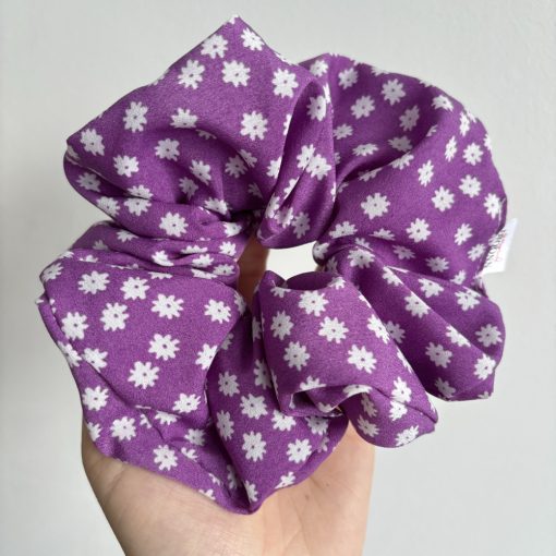 Lilac floral scrunchie (L)