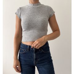 Review szürke felső