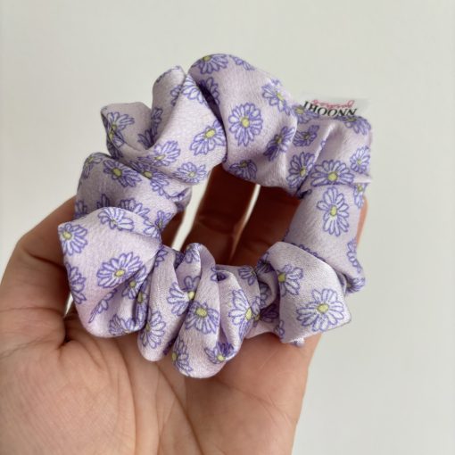 Lavender floral scrunchie (S)