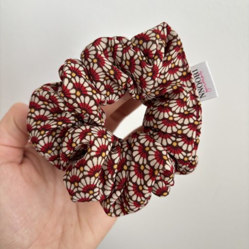 Red Petal Pop scrunchie 