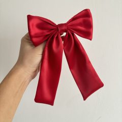 Red bow