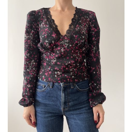 New Look virágos felső