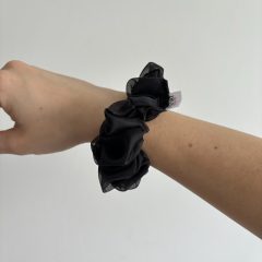 Black scrunchie ( Organza )