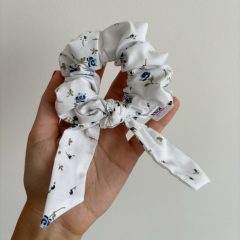 White floral scrunchie (Bunny)