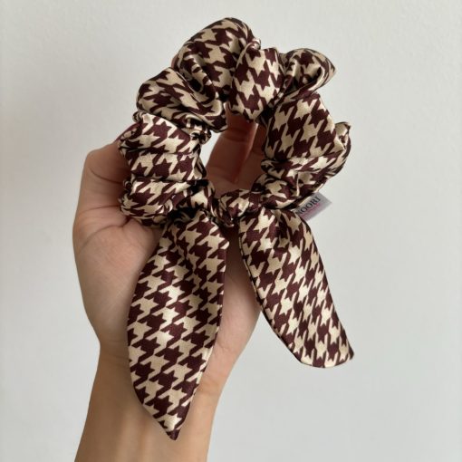 Brown patterned scrunchie (Bunny)
