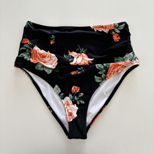 Virágos bikini alsó