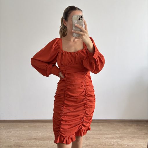 Narancssárga ruha