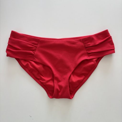 Piros bikini alsó