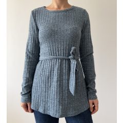 Kék bordázott felső